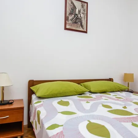 Apartman Cvitan Ground Floor *